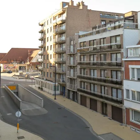 Stylish By The Seafront 公寓 *